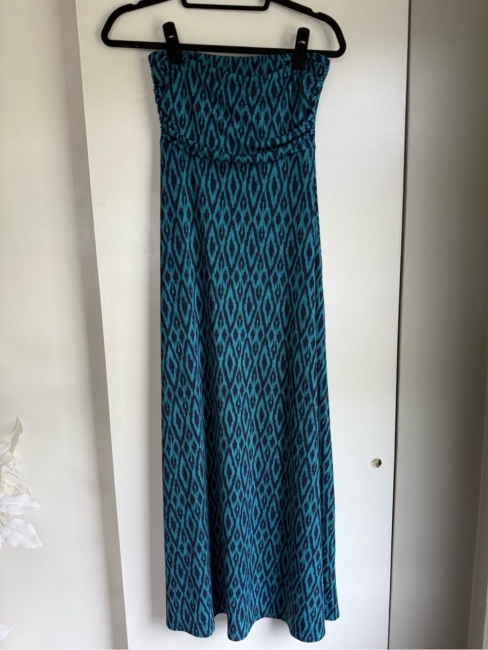 Banana Republic Teal and Navy Strapless Maxi Dress
